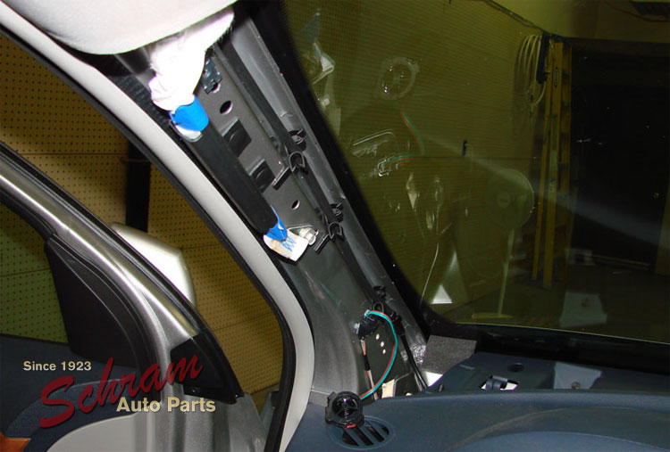 Schram Auto Parts Acadia Outlook and Enclave Nav Install