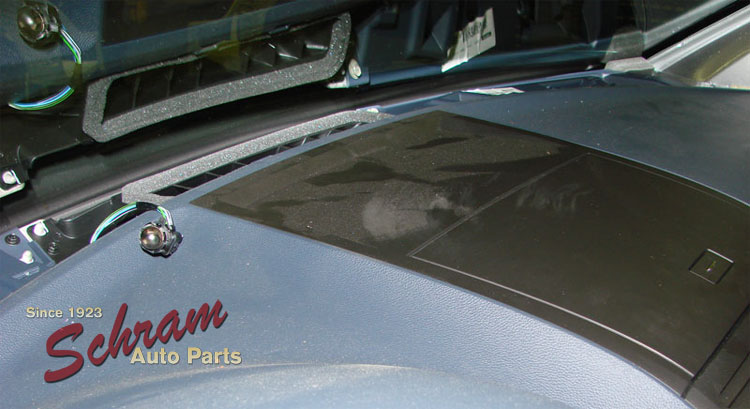 Schram Auto Parts Acadia Outlook and Enclave Nav Install